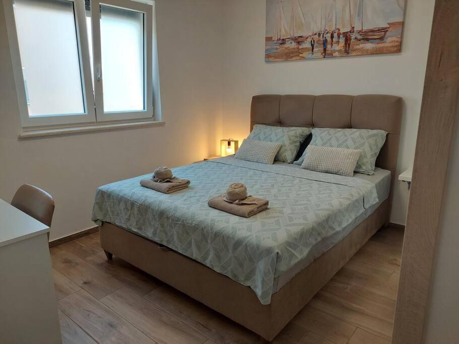 Valux Apartman Пула Экстерьер фото
